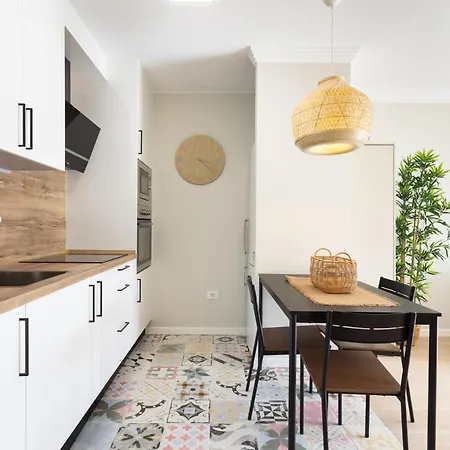 Home2book Stylish Seaside Apt Apartment