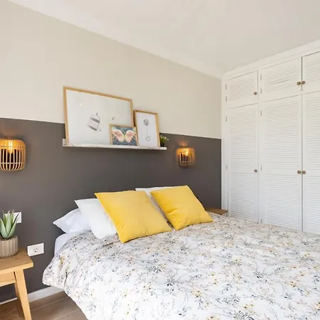 Home2book Stylish Seaside Apt Apartment