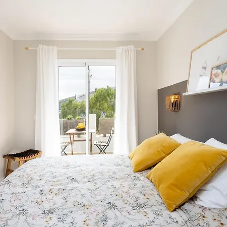 Home2book Stylish Seaside Apt Apartment *